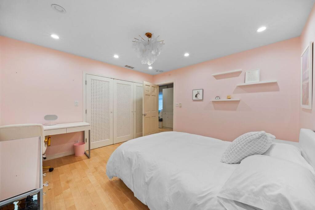 Hébergement de vacances Venice With Game Room, Theater, Pool And